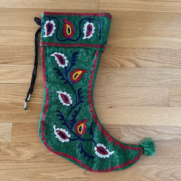 Christmas Stocking Embroidered Green Red - Picture 1 of 8